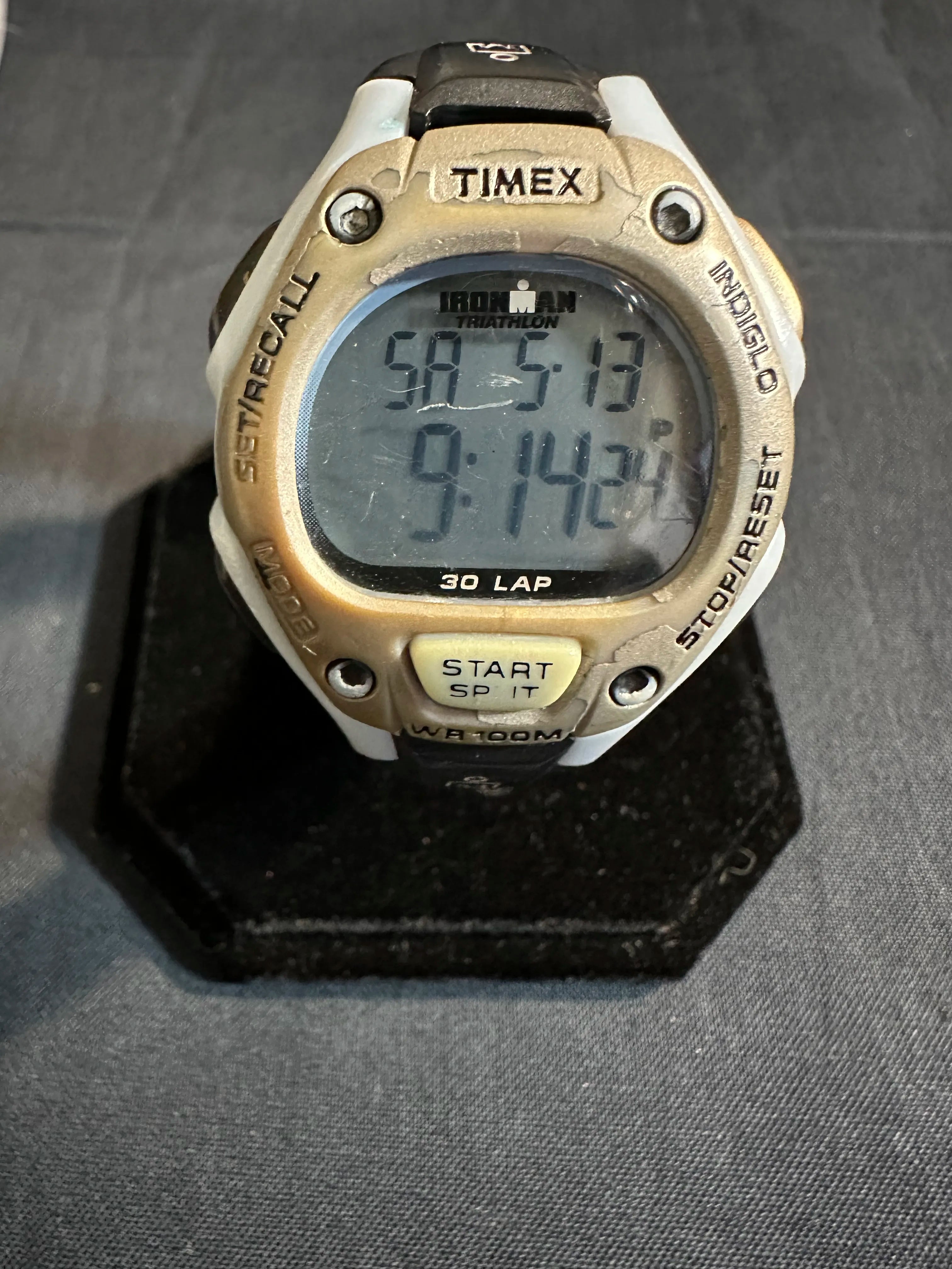 Garmin Forerunner® 965 DLC Titan GPS Running and Triathlon Watch, Black /  Carbon Grey - Worldshop