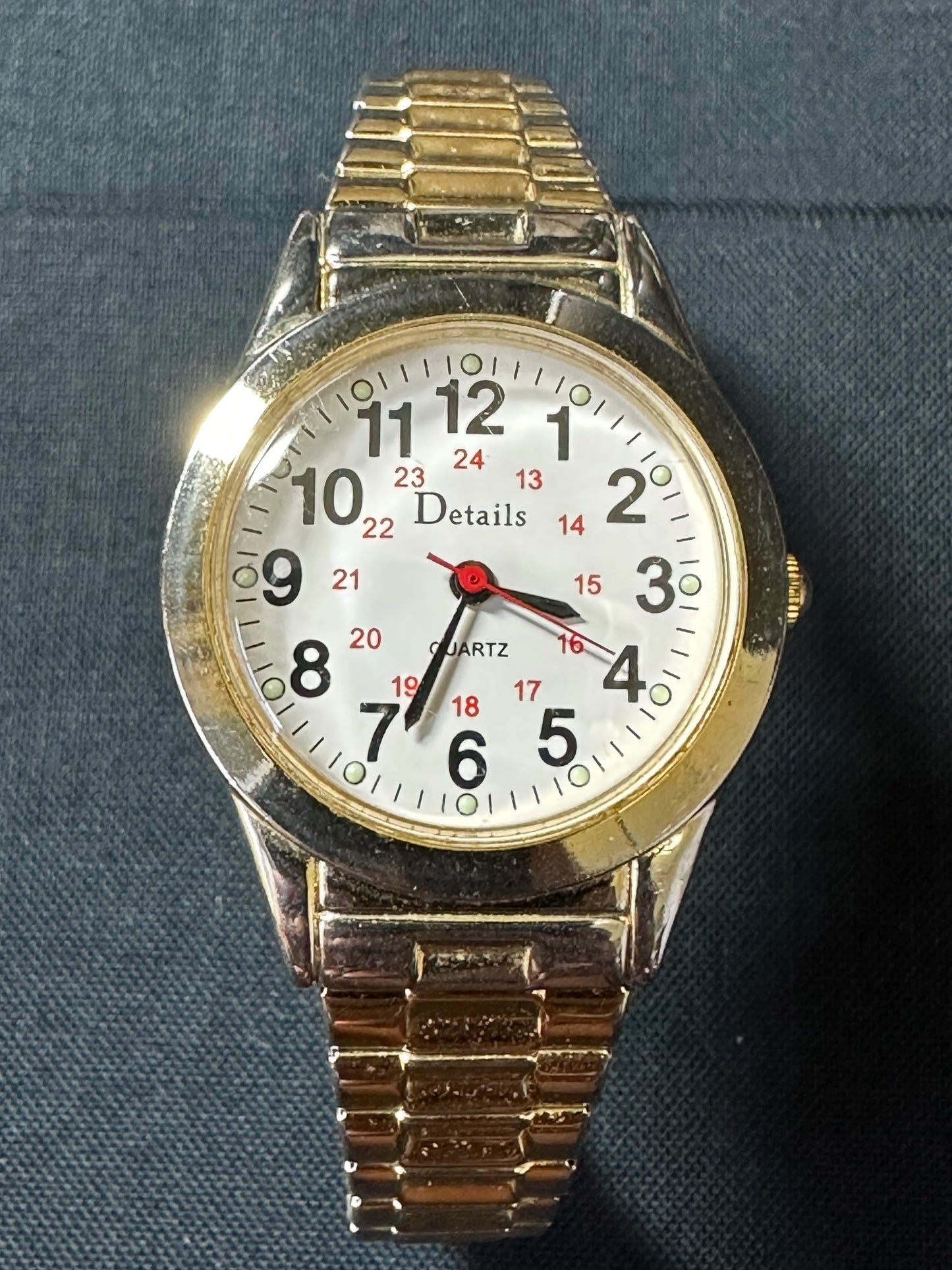 Details Ladies Watch - Gold Tone - White Dial