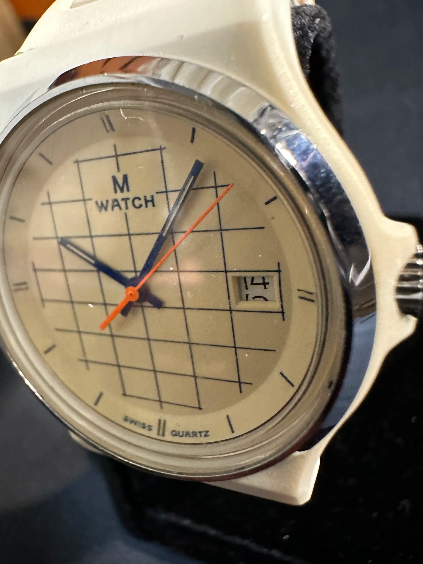 Mondaine Swiss Made Quartz Watch - M-7606.550