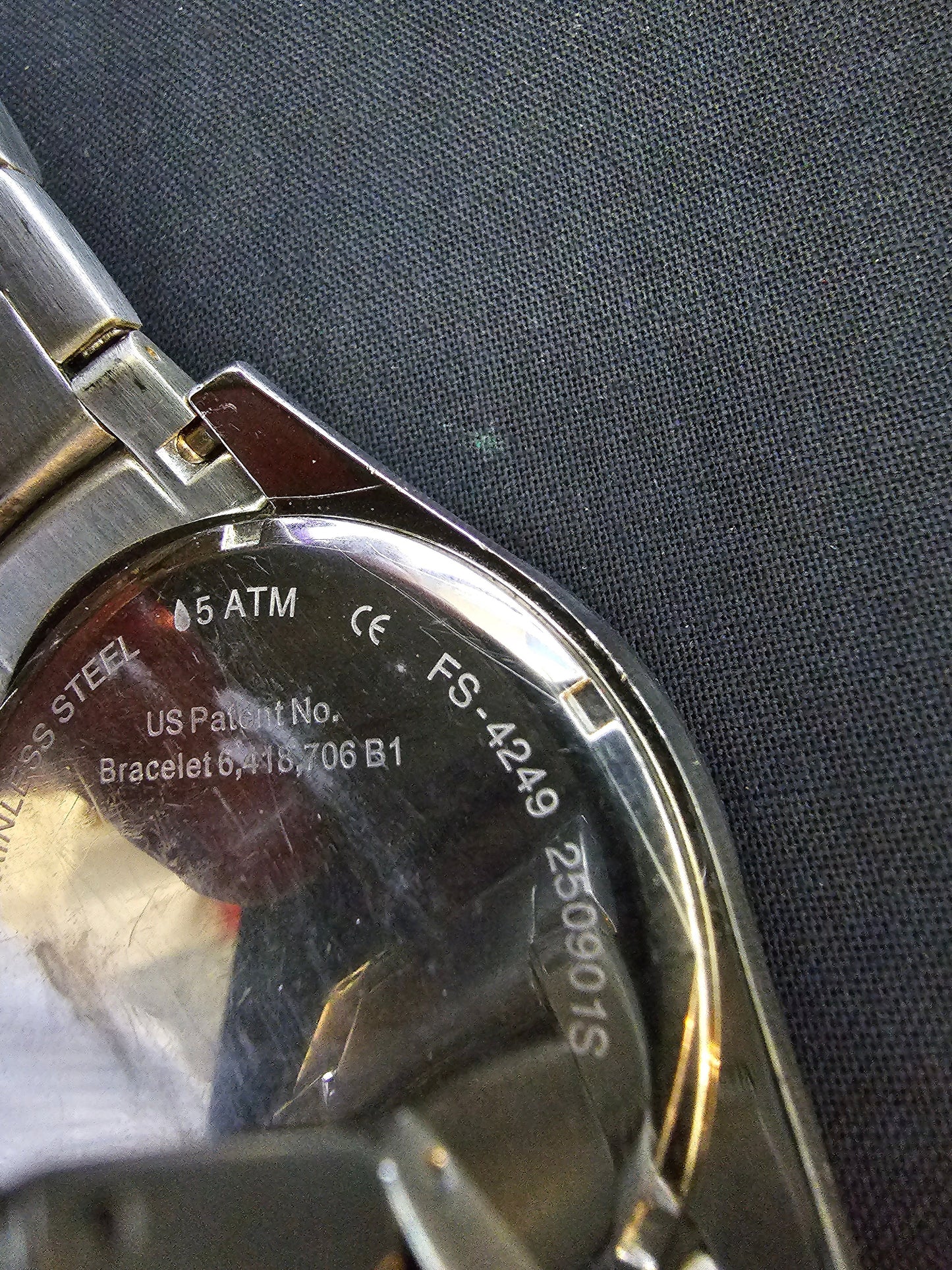 Fossil Men's Quartz Chronograph Model FS-4249 Jumbo Face Watch Water Resistant