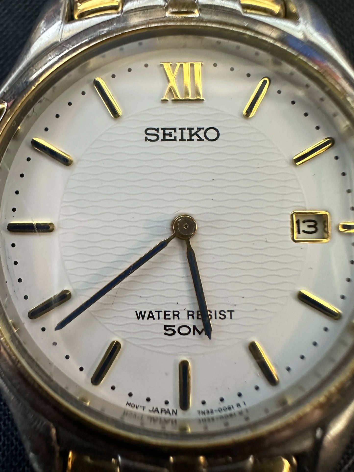 Seiko Two-Tone Classic Stainless Steel Band Men's Watch Vintage 1990s - 7N32-0049 R1