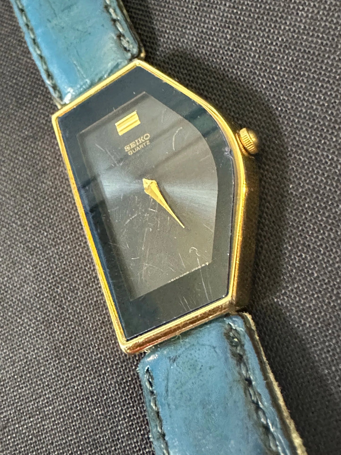 Designer Seiko 122584 Very Rare Ladies Quartz Watch - Blue Asymmetrical Dial